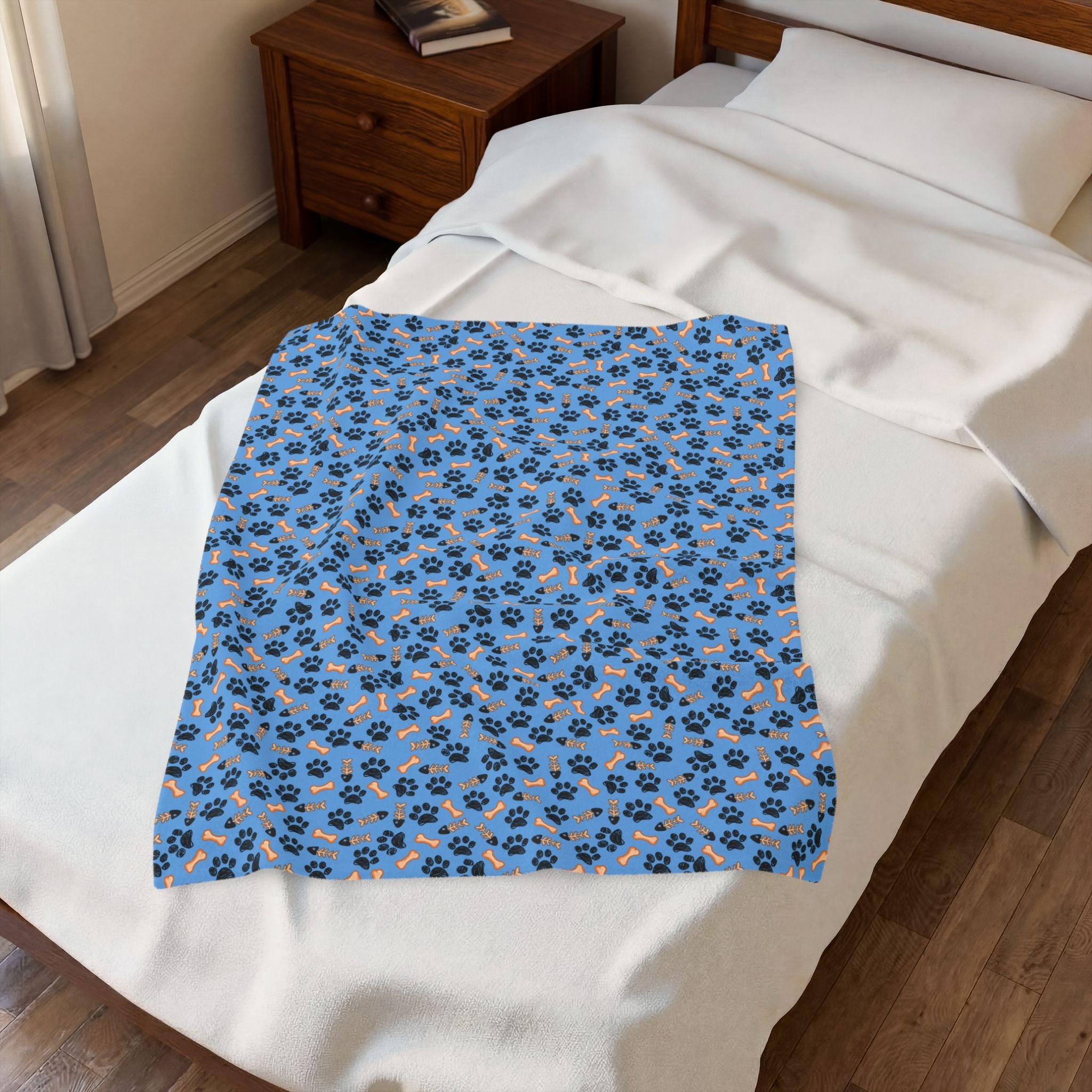 Velveteen Plush Blanket | Paw Print