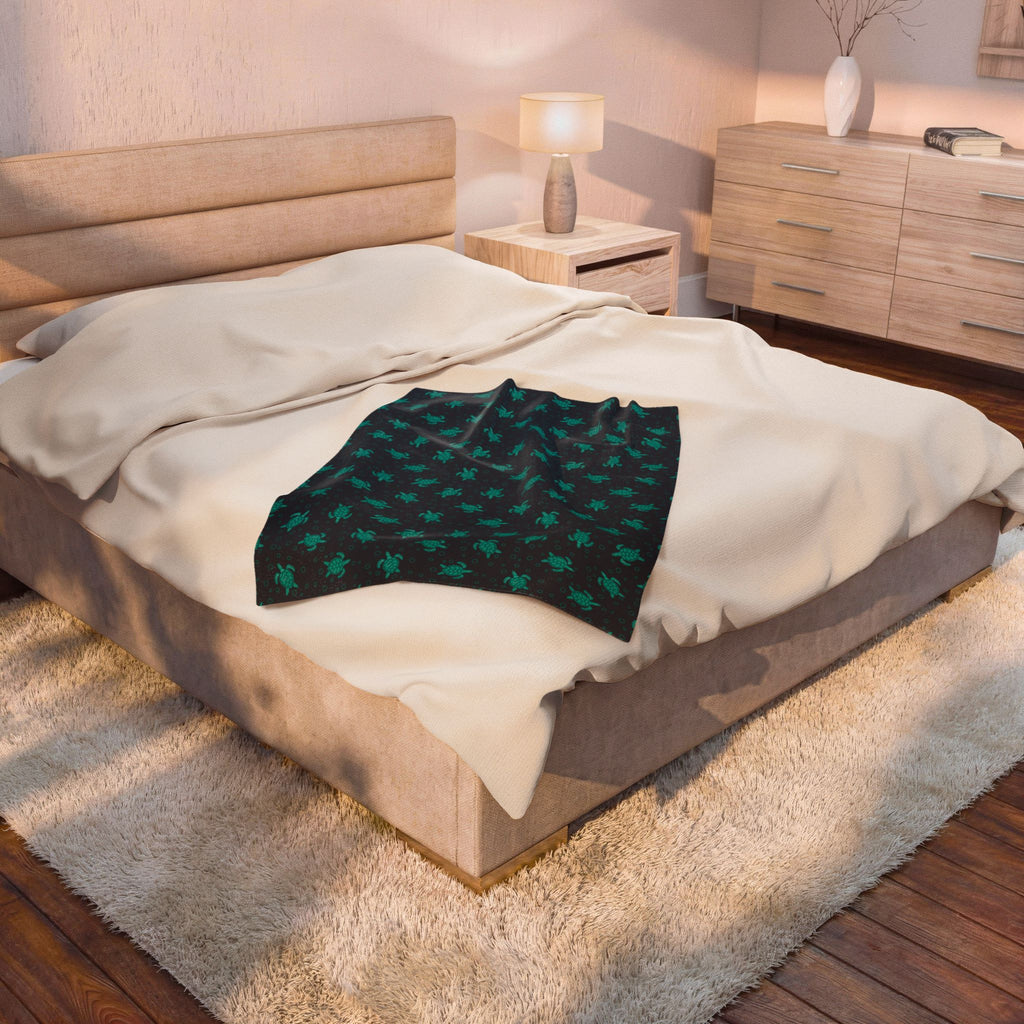 Sea Turtle Plush Blanket | Soft Velveteen Throw