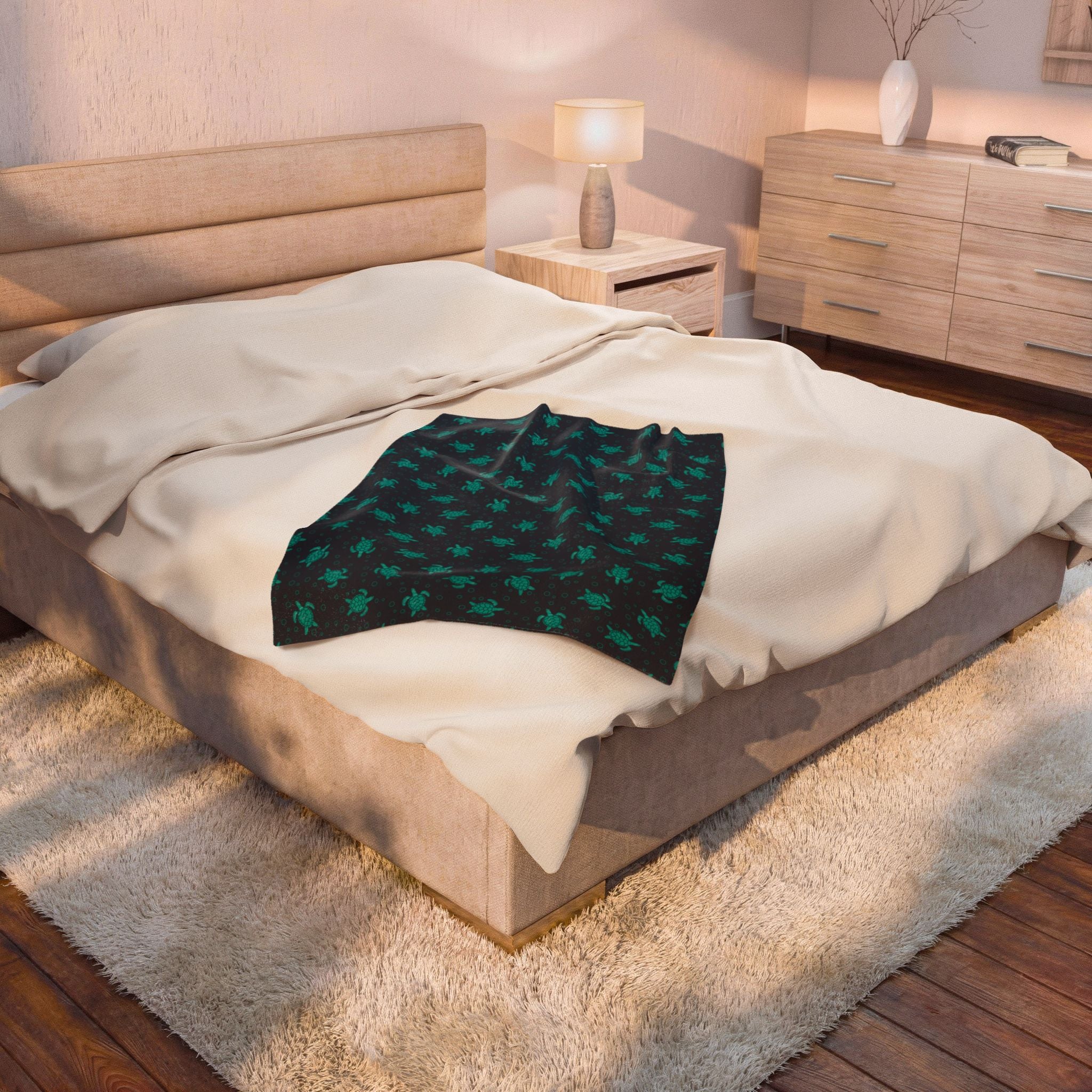 Sea Turtle Plush Blanket | Soft Velveteen Throw