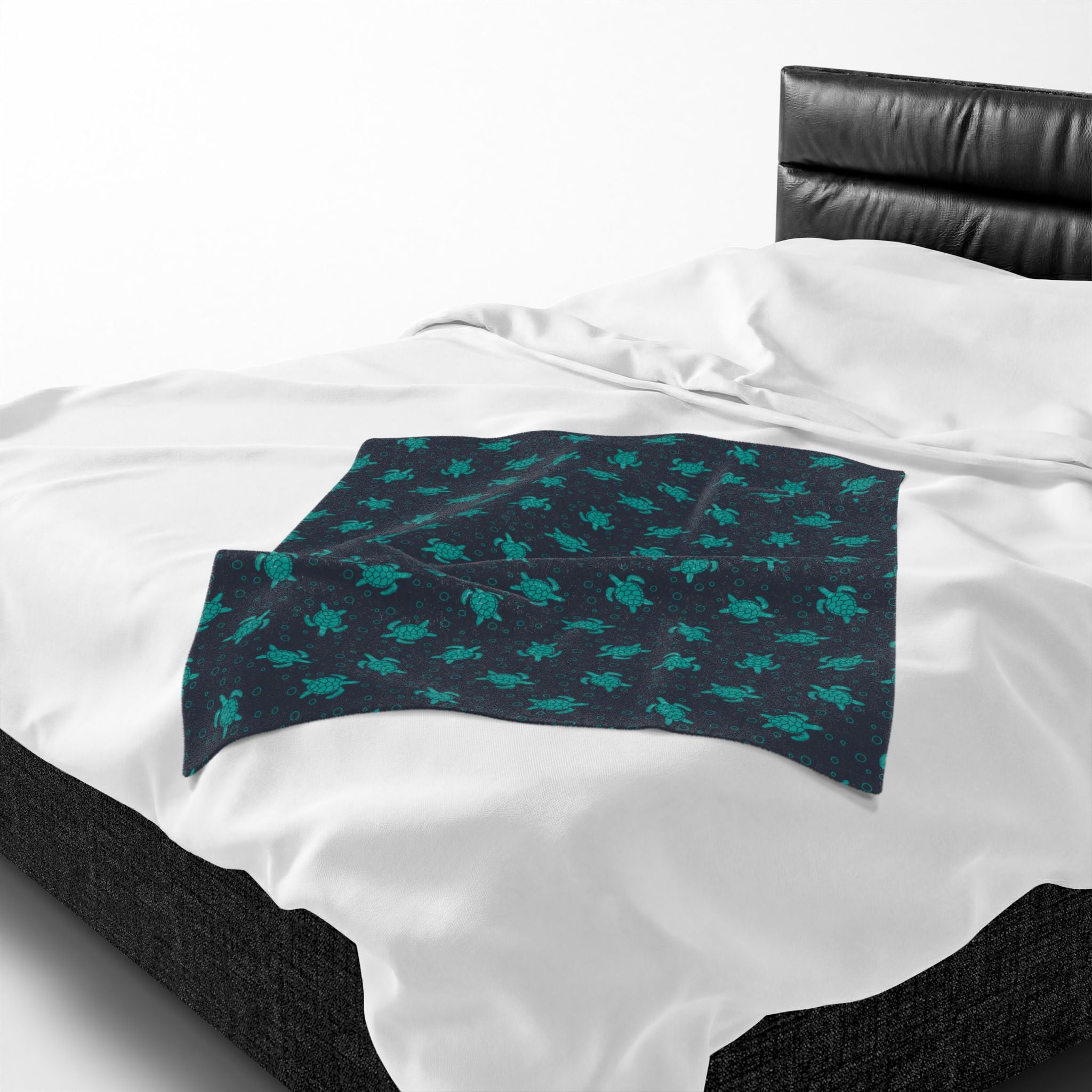 Sea Turtle Plush Blanket | Soft Velveteen Throw