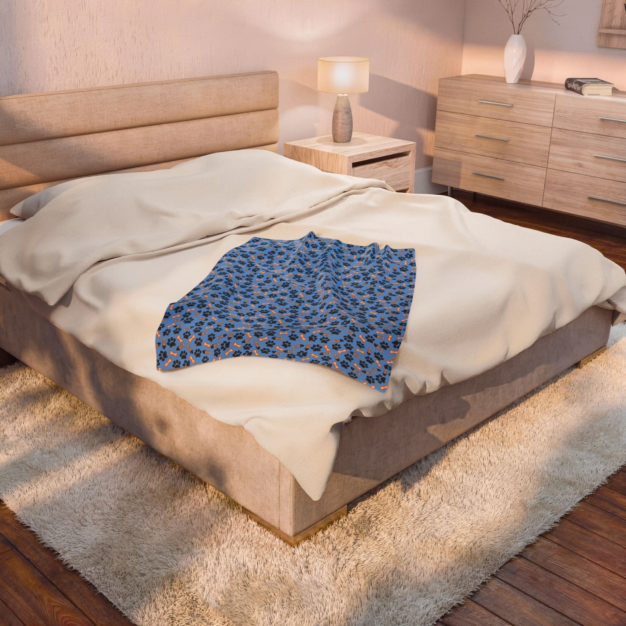 Velveteen Plush Blanket | Paw Print